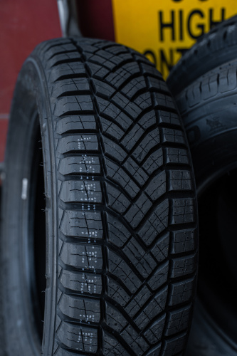 фото протектора и шины Commercio 4 Seasons Шина Sailun Commercio 4 Seasons 215/75 R16C 116/114R